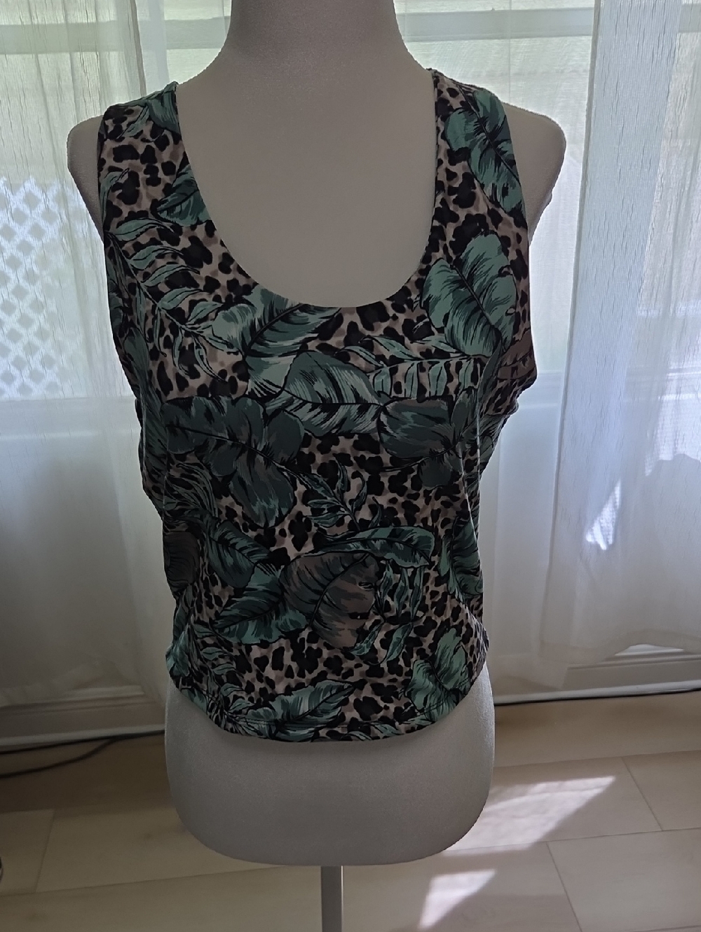Jessica Simpson Teal Leaf Print Strappy Tank